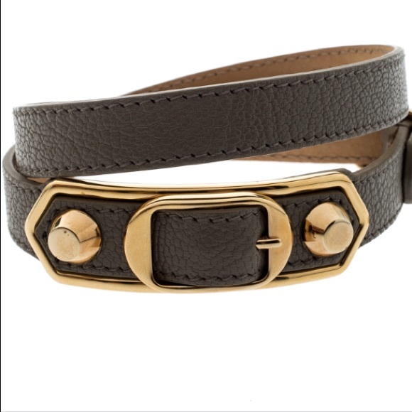 💥💥SOLD💥💥BALENCIAGA gold tone gray leather studded two wrap bracelet - Picture 3 of 7